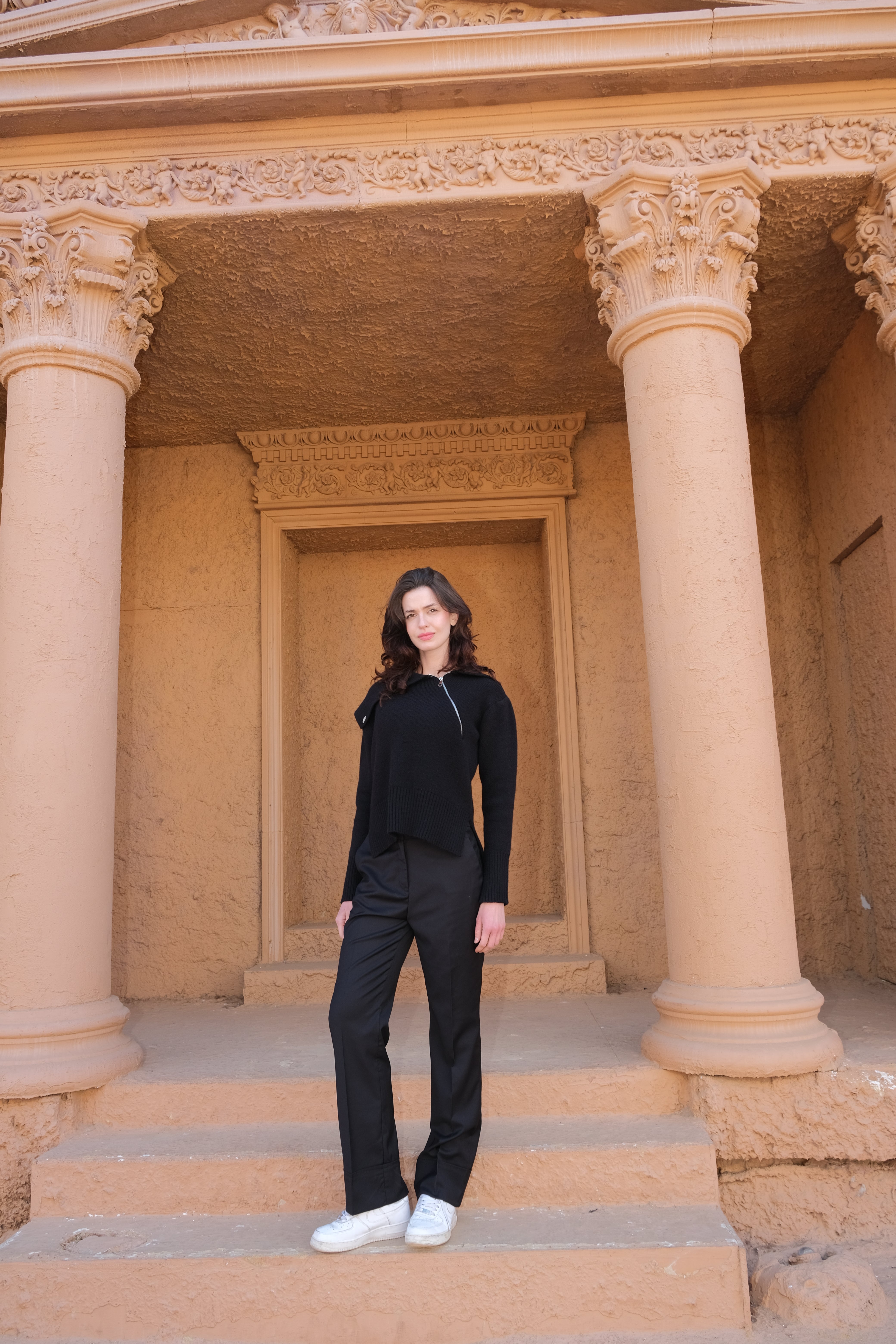 Trousers in Black