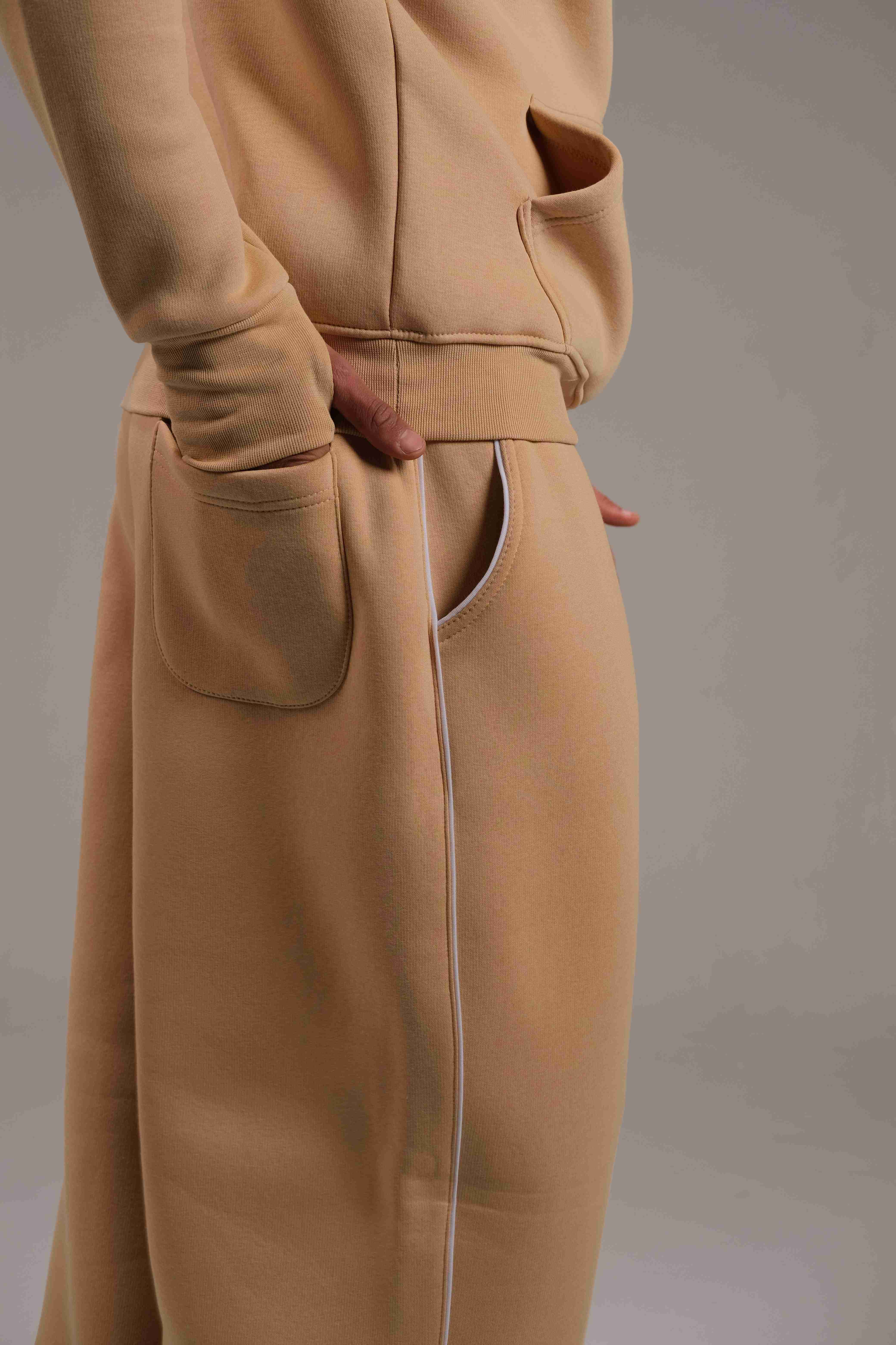 Melton Sweatpants in Beige - A&Suz